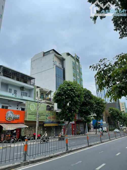 Bán building vị trí đẹp đối diện Thảo Cầm Viên MT Nguyễn Thị Minh Khai Q1,DT 6,1 x 13m,HĐT - 2