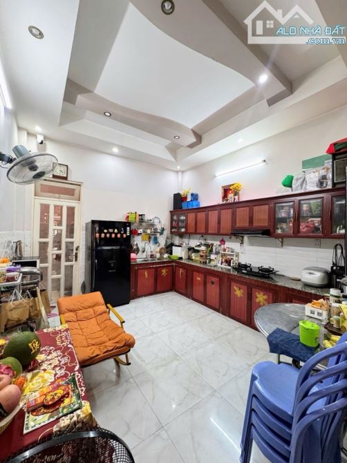 Bán nhà Hương Lộ 2, Bình Tân, 4 tầng, 4 phòng ngủ, 60m2, đường7m ô tô đậu trước nhà . - 2