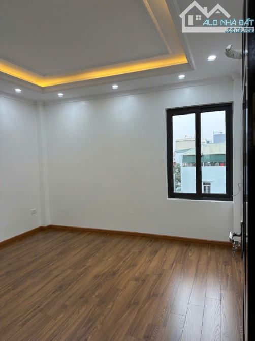 Siêu phẩm Nhà Ngọc Hồi mới 40m x4 t  ô tô đỗ cửa thiết kế hiện đại cực đẹp 7.3 tỷ - 2