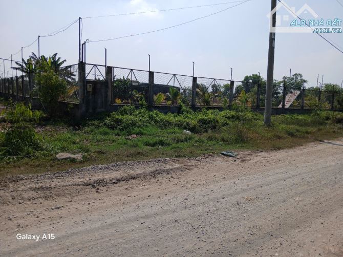 ĐẤT VIEW KÊNH, NGUYỄN VĂN BỨA HÓC MÔN 1740M2 NGANG 60M CHỈ 17 TỶ TL - 2
