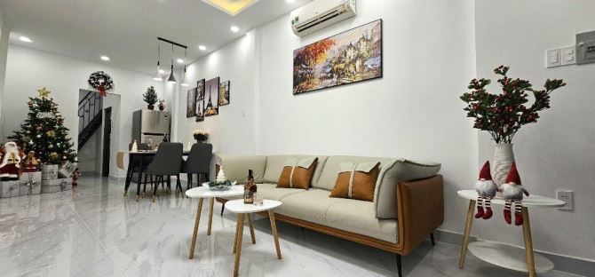 Bán nhà Nguyễn Cư Trinh, Quận 1 DT 34m2 2 tầng  nhỉnh 5tỷ - 2