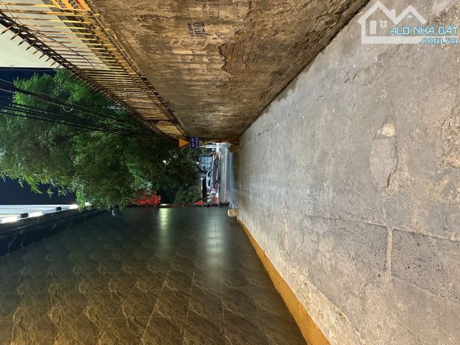 Bán nhà Hoàng Quốc Việt, dt 45m, Phân lô, ô tô tránh, gần phố, kinh doanh. - 3