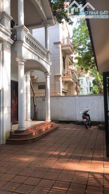 BÁN BIỆT THỰ ĐƠN LẬP, KĐT LINH ĐÀM, 310M, MT 17M, Ô TÔ TRÁNH, KINH DOANH - 3