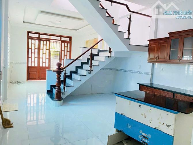 CHỦ GỞI BÁN NHÀ 1TRỆT 1LẦU. DT: 80M2 ĐƯỜNG XE HƠI VỊ TRÍ ĐẸP 1 SẸC ĐƯỜNG NGUYỄN TRI PHƯƠNG - 3