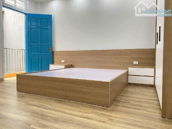 Nhà phố Hồ Tùng Mậu 40m2 5 tầng mt 4.5 mét nhỉnh 8 Tỷ - NHÀ ĐẸP CẦU GIẤY Ô TÔ ĐỖ CỔNG  Nhà - 3