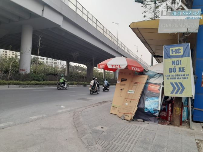 Bán nhà cấp 4 đất TMDV mặt phố Phạm Văn Đồng, 2400m2, mt 55m, giá 130 tỷ - 3