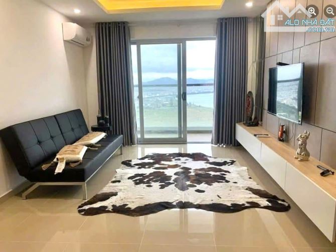 Bán Căn Hộ Hoàn Thiện - View Sông Hàn - View Biển - 3PN: 135m2 - Giá 4,x Tỷ - 4