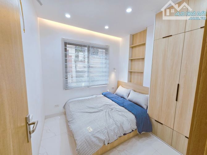 Bán Chung cư mini Lĩnh Nam, Tam Trinh ở ngay, oto đỗ cửa, đủ đồ, 1-2pn - 4