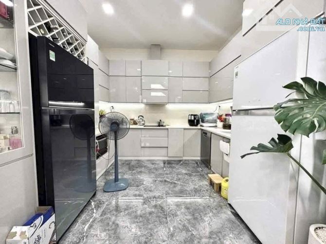 CHO THUÊ NHÀ XÃ TÂN THỚI NHÌ HUYỆN HÓC MÔN 140M2 GIÁ 10TRIỆU/THÁNG - 4