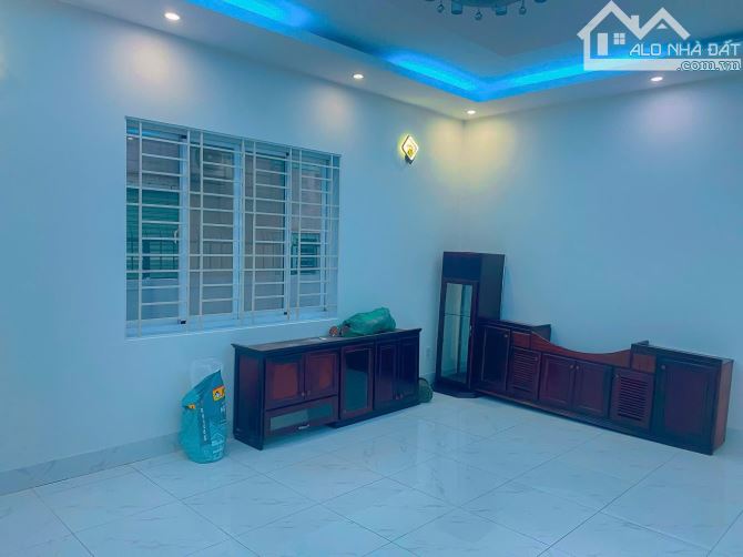 Cần bán căn nhà 1 trệt 1 lầu tại Long An, Long Thành giá chỉ 9.5 tỷ còn thương lượng - 4