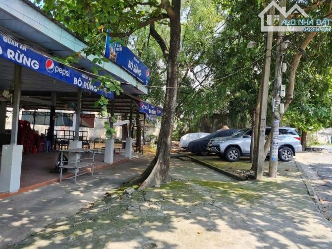 Mặt bằng làm quán ăn, cafe, gara hơn 1000m2, sẵn nhà 300m2 ngay khu Tam Hà - 4