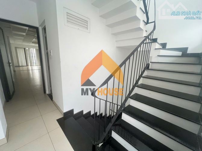 ĐỈNH NÓC - NHÀ PHỐ trống suốt 300M2 ngay Trần Lựu Q2  mới cứng làm này làm kia ạ ^^ - 5