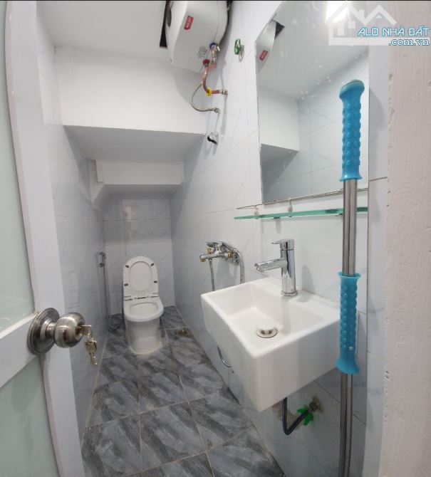 BÁN CĂN HỘ TẬP THỂ THANH XUÂN BẮC. DT 80M2 x 3PN, 2WC, 2 BAN CÔNG, GIÁ 2.8TỶ - 6