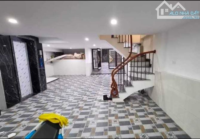 🔥 SIÊU HIẾM - VIEW TRỌN HỒ TÂY - DÒNG TIỀN 2 TỶ/NĂM - 100M² x 8T - CHỈ 36 TỶ! 🔥 - 6