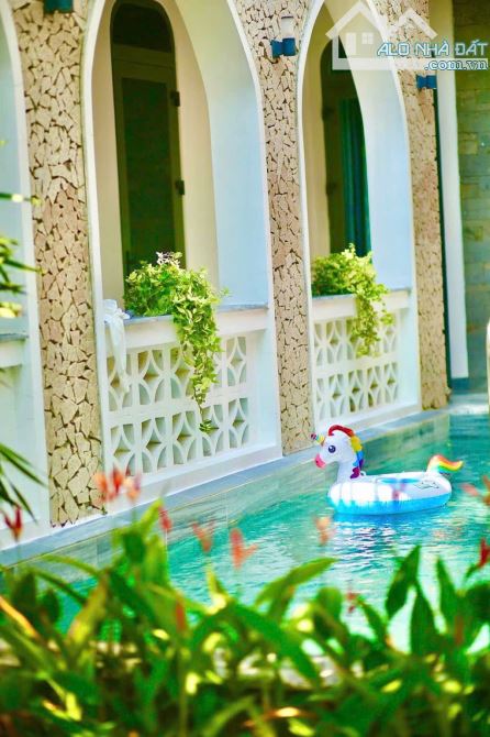 Bán villa đường Đông Hải 2, có hồ bơi rộng, gần resort Marriott , dt 200, ngang 10m - 6