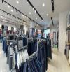 Mặt phố Trần Hưng Đạo, kinh doanh sầm uất, 720m2, MT 31m giá chào 609 tỷ.