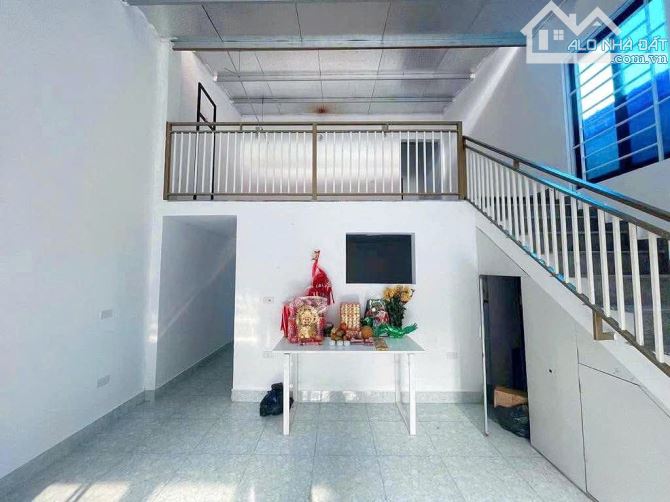 Bán gấp nhà Học viện Tài Chính - Mặt ngõ kinh doanh - oto vào - DT 50m² - giá chỉ 6 tỷ