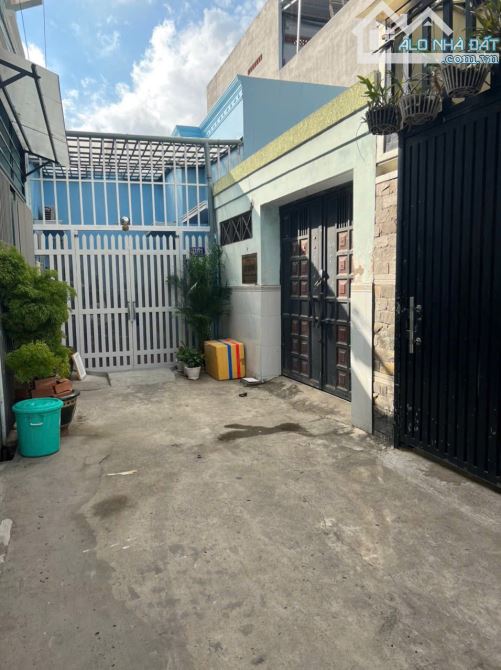 Nhà hẻm đường 185 - Phước Long B 72m2 1T1L 4,5tỷ
