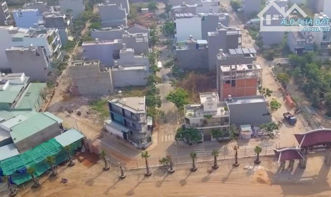 "Bán lô đất mặt tiền đường 1 dự án sông ông nhiêu Giá 3,550 tỷ / 65m2