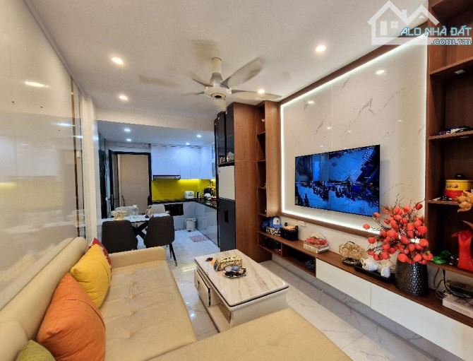 Siêu hiếm, nhà mới Quang Tiến 33M x 5T, Ô TÔ đỗ cửa, phân lô, KD, 6,2 tỷ