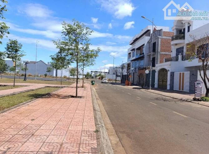 Bán đất khu đấu giá TDP8 giá tốt, view hoa viên
