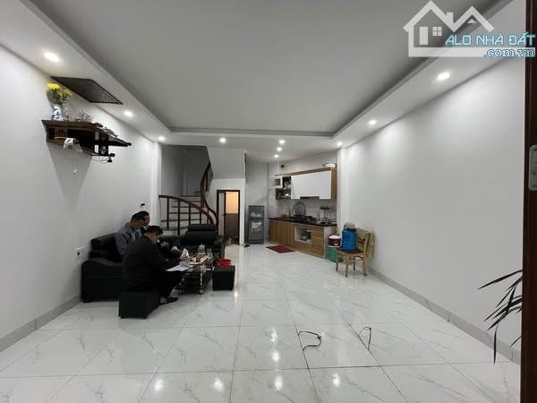 Bán Nhà Xuân Đỉnh, nhà thoáng, khu dân trí cao, 32m2, 5 tầng, 6.5 Tỷ