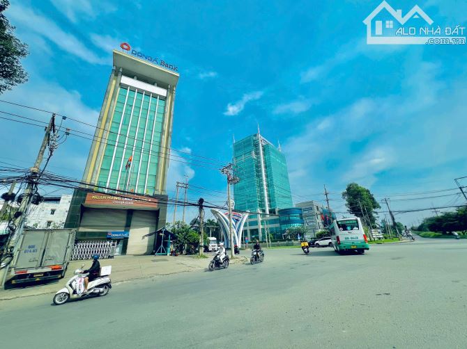 Bán nhà 1 trệt 1 lầu 3pn tại P. An Bình SHR dt 62m2 đường oto gần Công Ty Ajinomoto