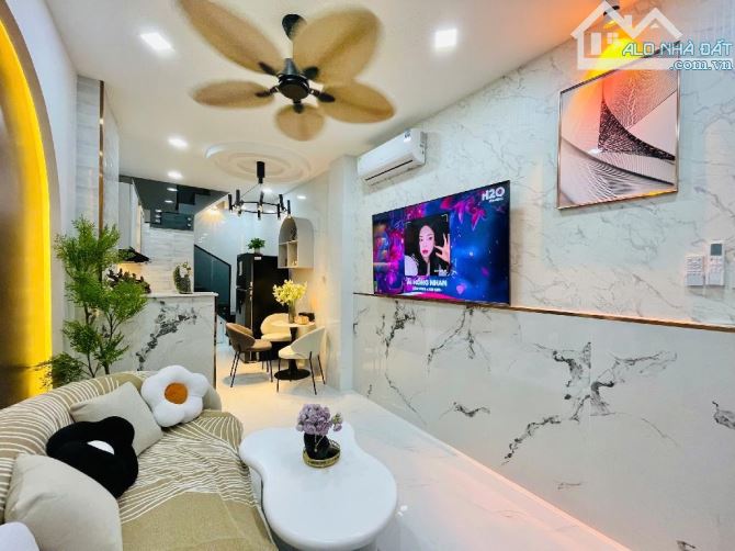 🏠🏠 DƯỚI 4 TỶ - FULL NỘI THẤT - 3 PHÒNG NGỦ - SÂN THƯỢNG CHILL - P3, GV