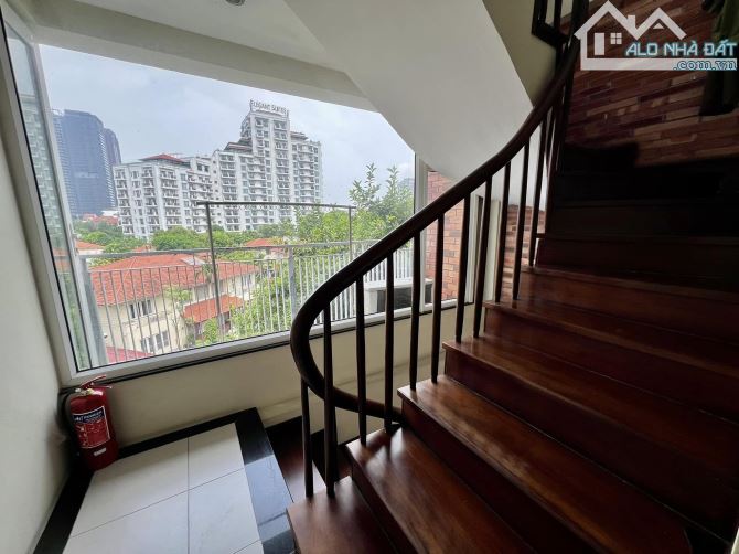 Siêu phẩm phố Đặng Thai Mai toà Apartment 6 tầng thang máy, lô góc, oto, dòng tiền đỉnh