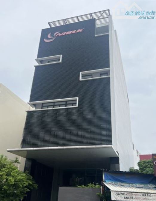 Bán Tòa Văn Phòng Mặt Phố Lương Thế Vinh, Thanh Xuân DT 198m2, 10T, MT 9.7m. Giá Cực Rẻ