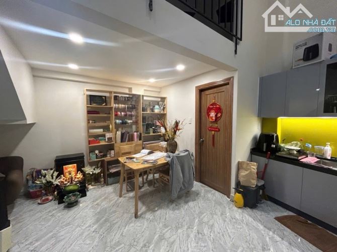 🔥CỰC HIẾM, TRUNG TÂM Q3, DTSD: 30M2, NGUYỄN THỊ MINH KHAI, 4PN, 5 TỶ🔥