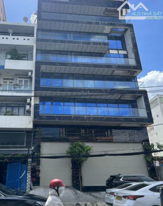 Bán Tòa Văn Phòng Mặt Phố Lê Văn Lương, Cầu Giấy DT 333m2, 10T, MT 10,2m. Giá Cực Rẻ