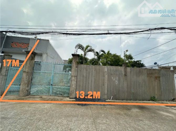 Thanh lý lô đất 13x17m nở hậu. Đường xe hơi tránh nhau.