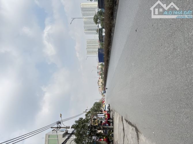 Bán lô đất mặt đường Tam Trinh DT 3200m2, MT 60m, giá 110 tỷ - 1