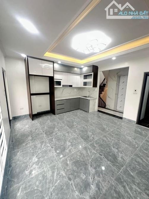 Bán nhà phố Khương Đình 42m2*6T. Thang máy, Ngõ thông, Kinh doanh, Gần phố - 1