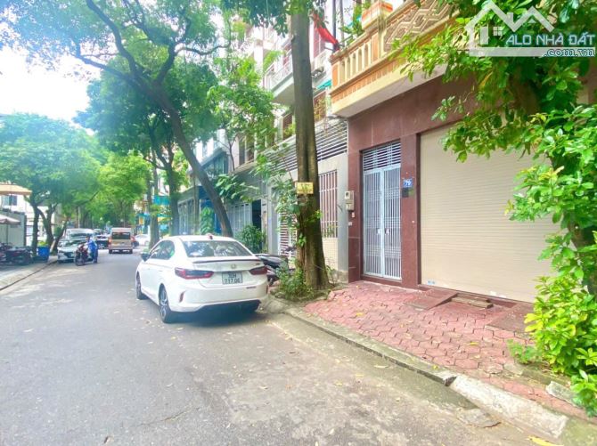 MẶT PHỐ XUÂN QUỲNH , 85M2*5M*7T THANG MÁY, GARA VỈA HÈ, KINH DOANH, NỘI THẤT ĐẸP, 38 TỶ - 1