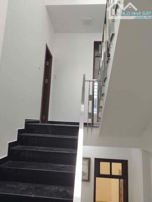 Cần cho thuê nhà làm văn phòng 2 mặt tiền đường Nguyễn Văn Vĩnh, Hậu Giang sân bay giá cạn - 12