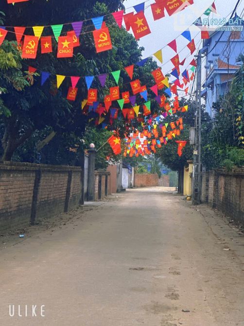 LÔ GÓC, GẦN CHỢ, VIEW HỒ ĐỐI DIỆN TTVHTT XÃ PHÚ CÁT - 2