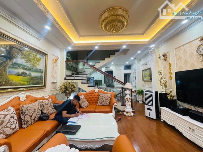 HÀNG HIẾM NGÕ 61 HOÀNG CẦU CẦN BÁN GẤP DT70m2 VỈA HÈ, Ô TÔ KINH DOANH - 2