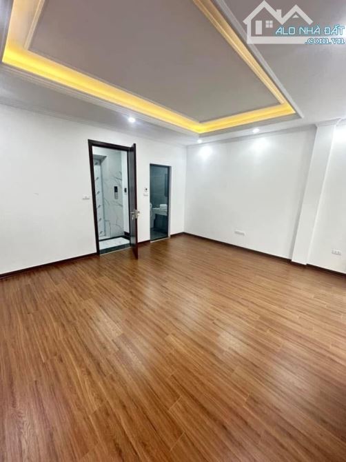 Bán nhà phố Khương Đình 42m2*6T. Thang máy, Ngõ thông, Kinh doanh, Gần phố - 2