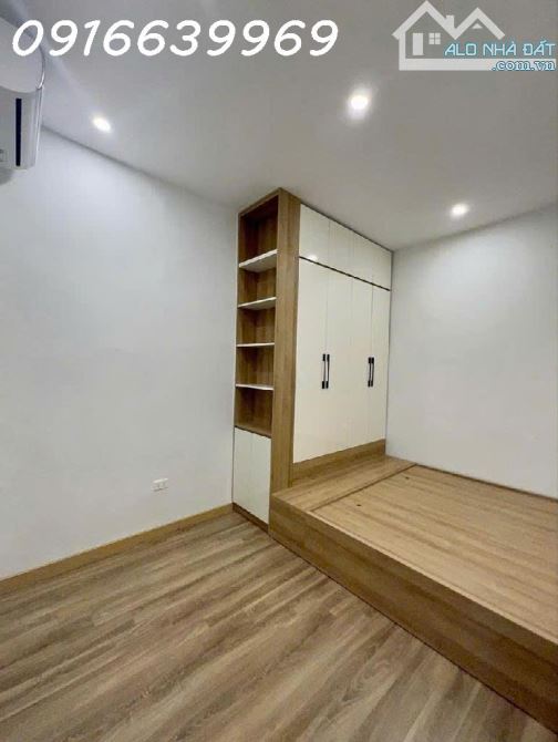 BÁN NHÀ ĐƯỜNG ĐÀO TẤN LINH LANG 40M2, Ô TÔ ĐỖ CỬA, NỘI THẤT NHẬP, CHỈ 7 TỶ! - 1