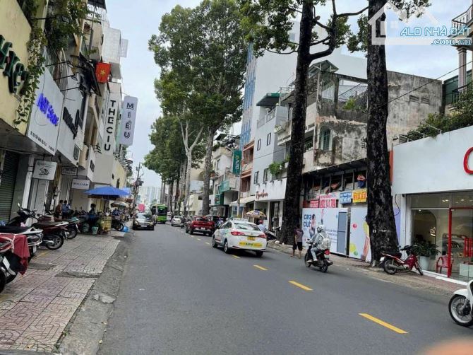 Chủ F1 giá đầu tư!! Mặt tiền đường Trần Quang Diệu 15x18m vuông vức góc Lê Văn Sỹ 63 tỷ - 2