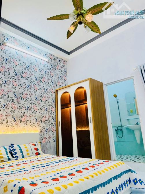 Nhà đẹp - Hẻm ô tô, Công Viên Làng Hoa, 4 tầng, 3pn - NHỈNH 5 tỷ 8 Tl - 2