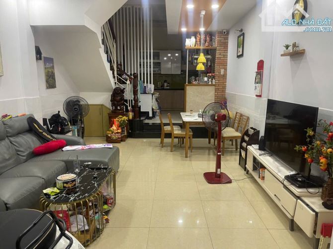 Hẻm 6m lê văn sỹ xe hơi đậu trong nhà tiện ích xung quanh quận 3 - 2