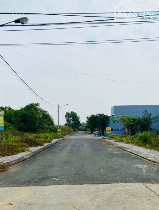 KHÔNG XUỐNG GIỮ TIỀN LÔ NÀY THÌ CÒN LÔ NÀO,2 MẶT TIỀN ĐƯỜNG 8M CHỈ 3.X TỶ LONG PHƯỚC - 2