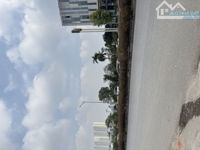 Bán lô đất mặt đường Tam Trinh DT 3200m2, MT 60m, giá 110 tỷ - 3