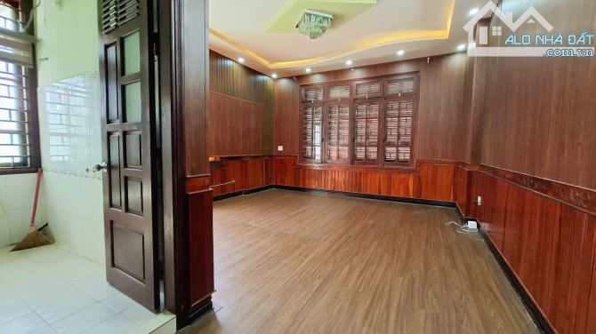 🎉 BIỆT THỰ 3 TẦNG LÔ GÓC - 160M2 - KHUÔN ĐẤT NỞ HẬU - CHỈ 15 TỶ TLCC. - 3