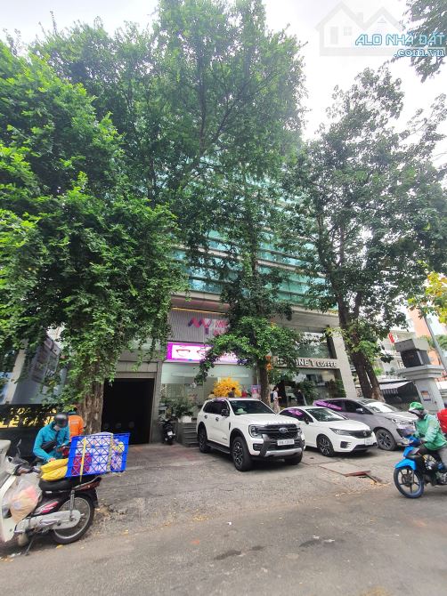Tòa nhà 11BIS Nguyễn Gia Thiều, Phường Võ Thị Sáu, Quận 3. DT 26x39m, CN 995m2, 1H 10 tầng - 3
