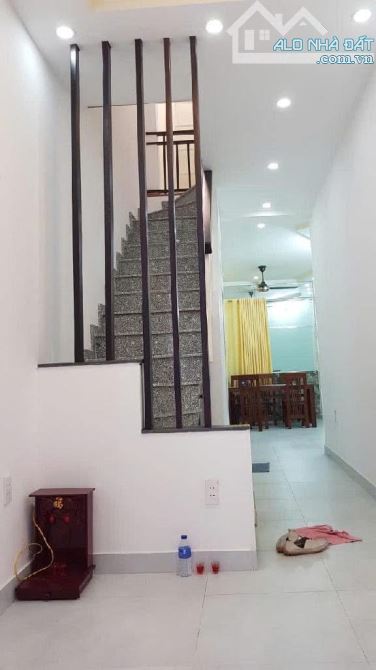 Bán nhà Quận 5. Nguyễn Trãi. 26m2. 2 Lầu. 3.. tỷ. Quận 5 - 3