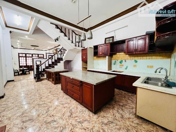 BÁN NHÀ HXT QUAY ĐẦU PHẠM VĂN BẠCH, Q. TÂN BÌNH DT 140M GIÁ 11 TỶ - 4